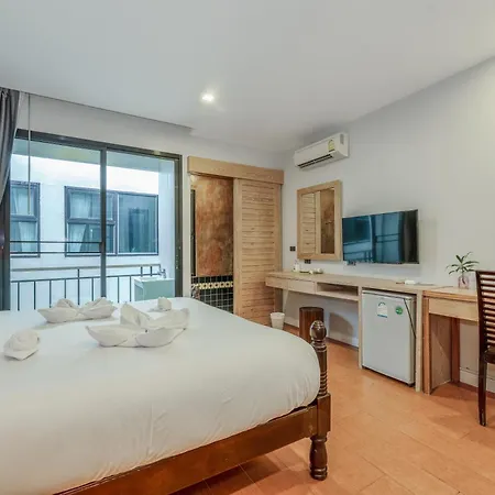 Coco Paradiso Phuket Sha Exterior photo